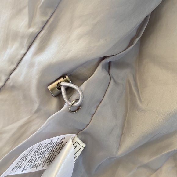 Eddie Bauer lightly insulated short coat - Picture 5 of 6